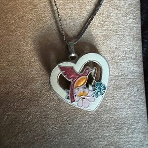 Long enamel and metal heart pendant necklace